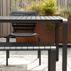 Aluminium design tuintafel - Zuiver Vondel