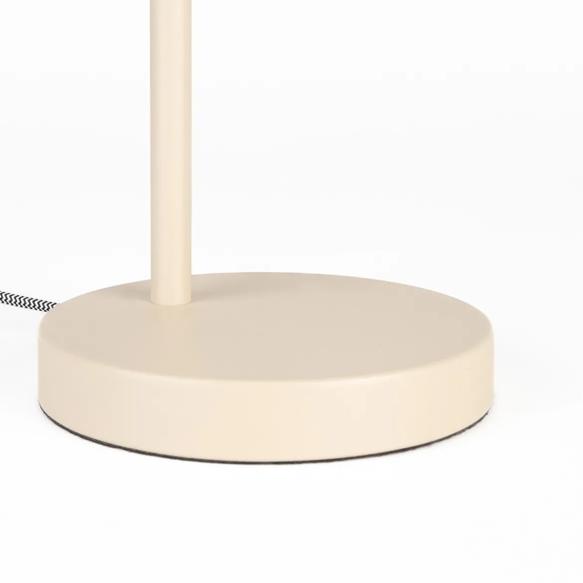 Beige bureaulamp van metaal - Zuiver Buckle