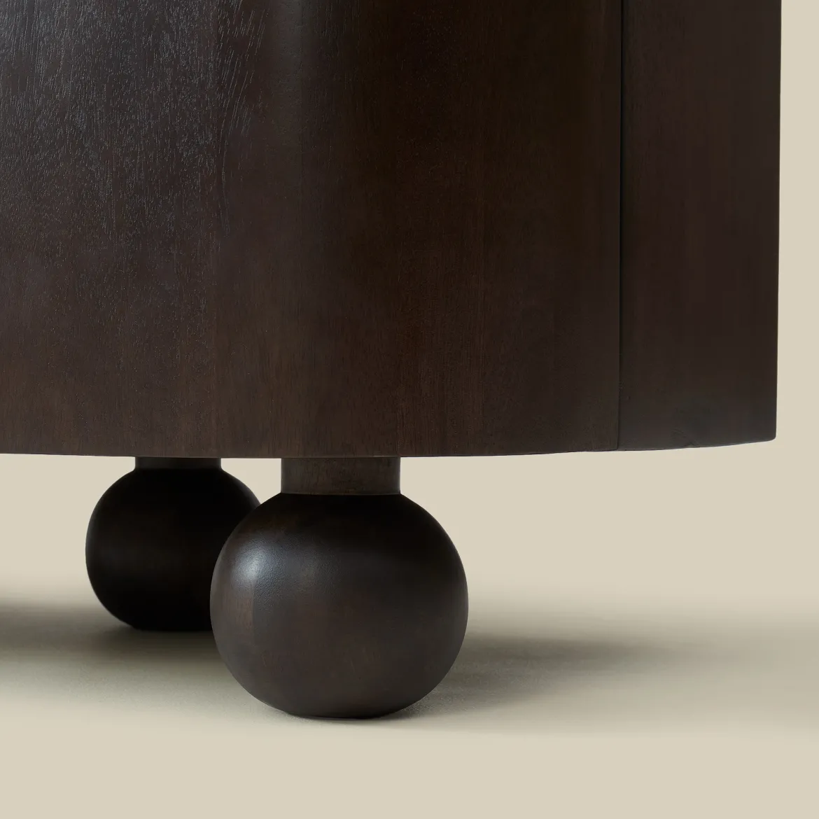 Dressoir hout met bolpoten - Bodio Dakota