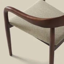 Eetkamerstoel walnoot hout met beige zitting - Bodio Sari