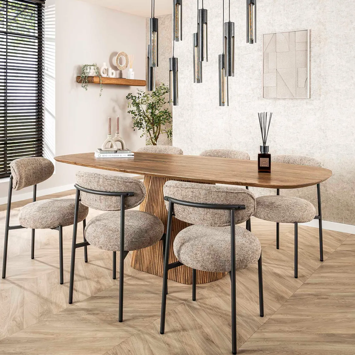 Eettafel hout met ribbelpoot - Giani Wave