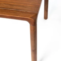 Eettafel hout modern design - Zuiver Storm