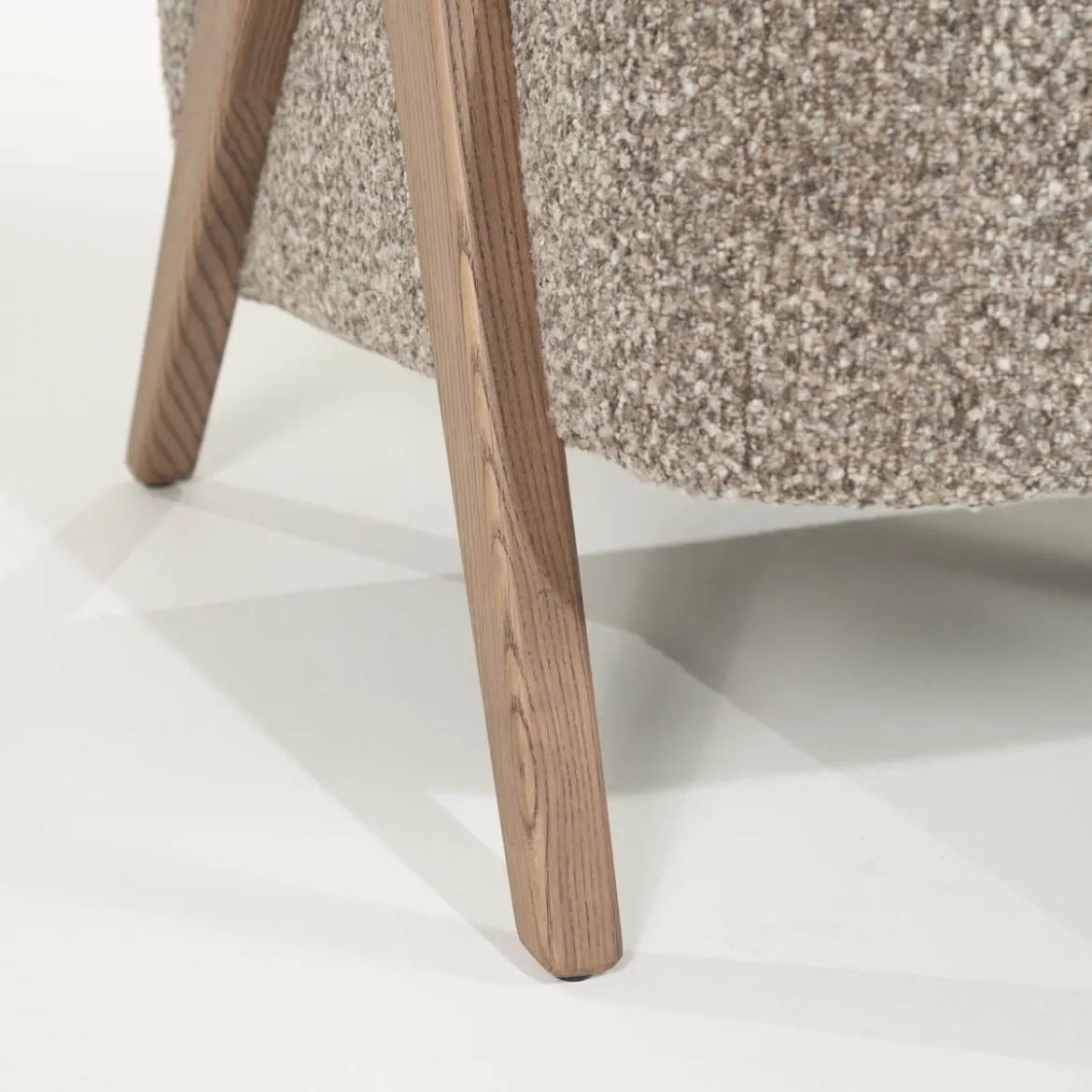 Fauteuil met houten armleuning - Eleonora Francis
