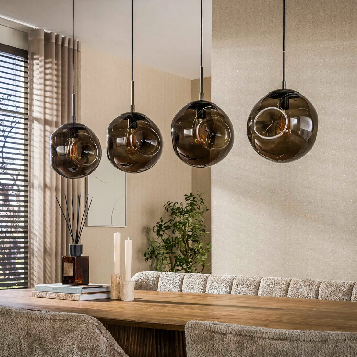 Hanglamp met 4 glazen bollen bruin - Santa Stellar