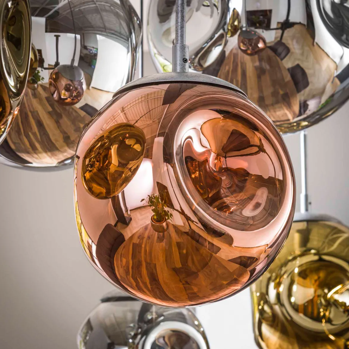 Hanglamp met 7 glazen bollen - Santa Stellar