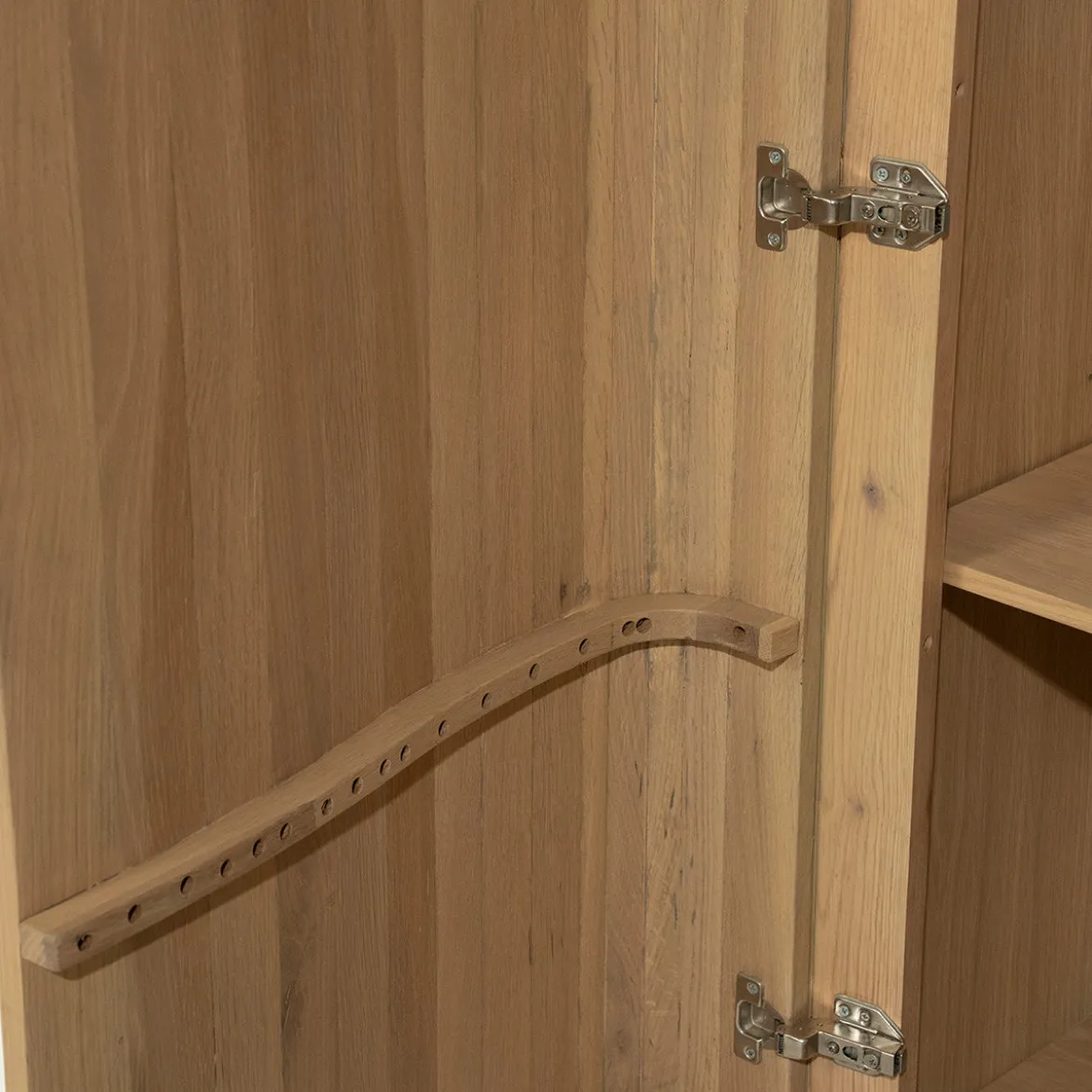 Hoge design kast eikenhout - Eleonora Josh