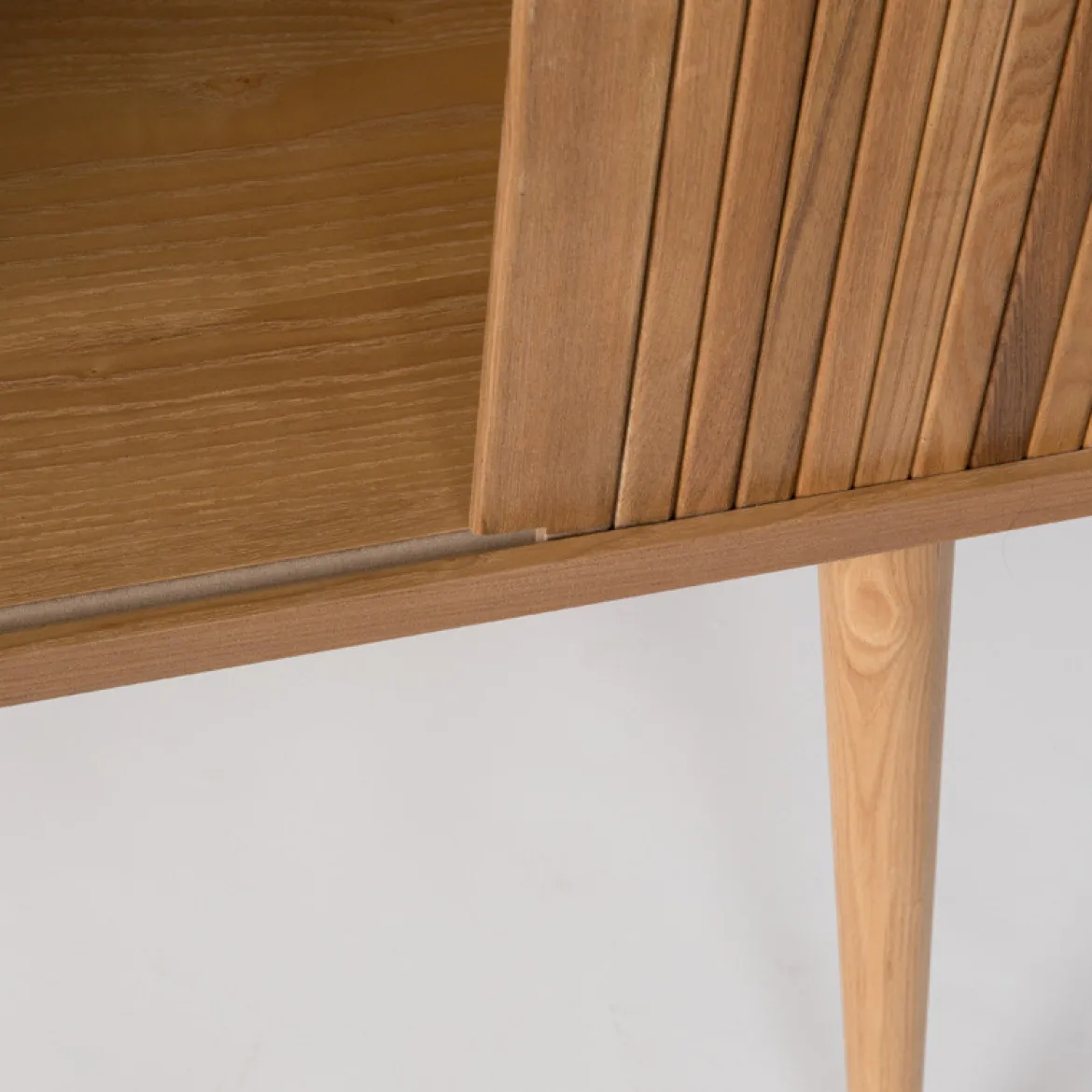 Houten design wandkast - Zuiver Barbier