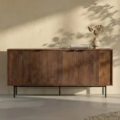 Houten dressoir met ribbel deuren - Bodio Clark