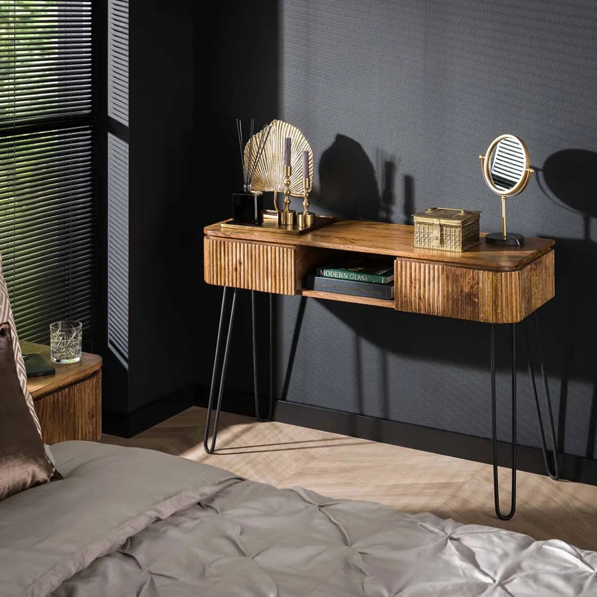 Houten sidetable met ribbels - Giani Wave