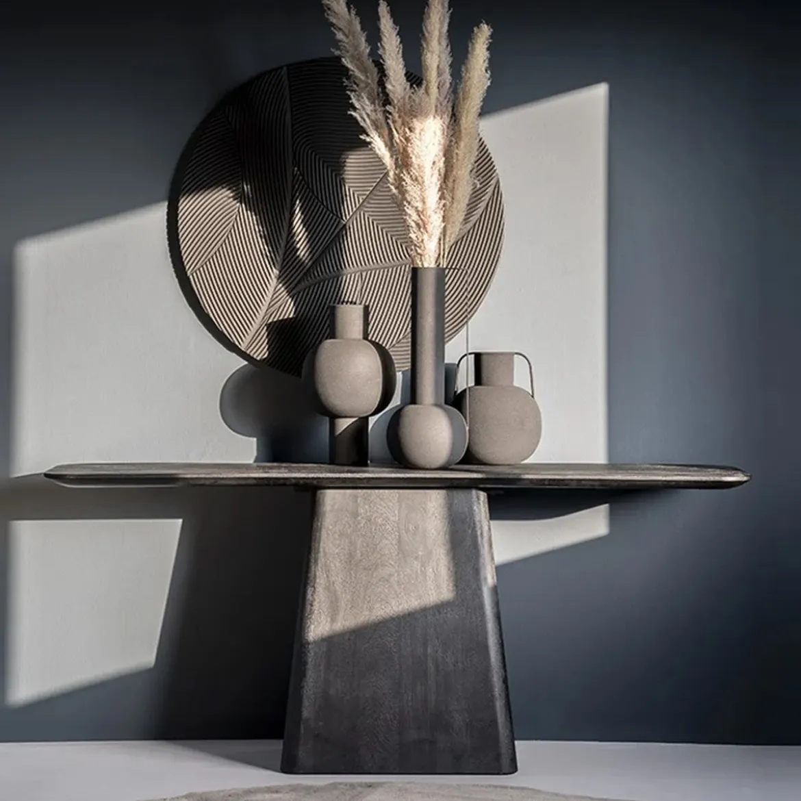 Mangohouten sidetable - Eleonora Aron
