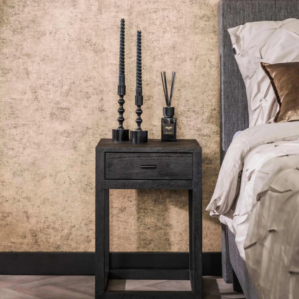 Nachtkastje zwart hout met lade - Giani Black Square