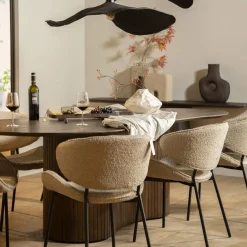 Organische vorm eettafel donkerbruin - Eleonora Jordy