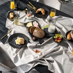 Ovale eettafel mangohout - Eleonora Aron