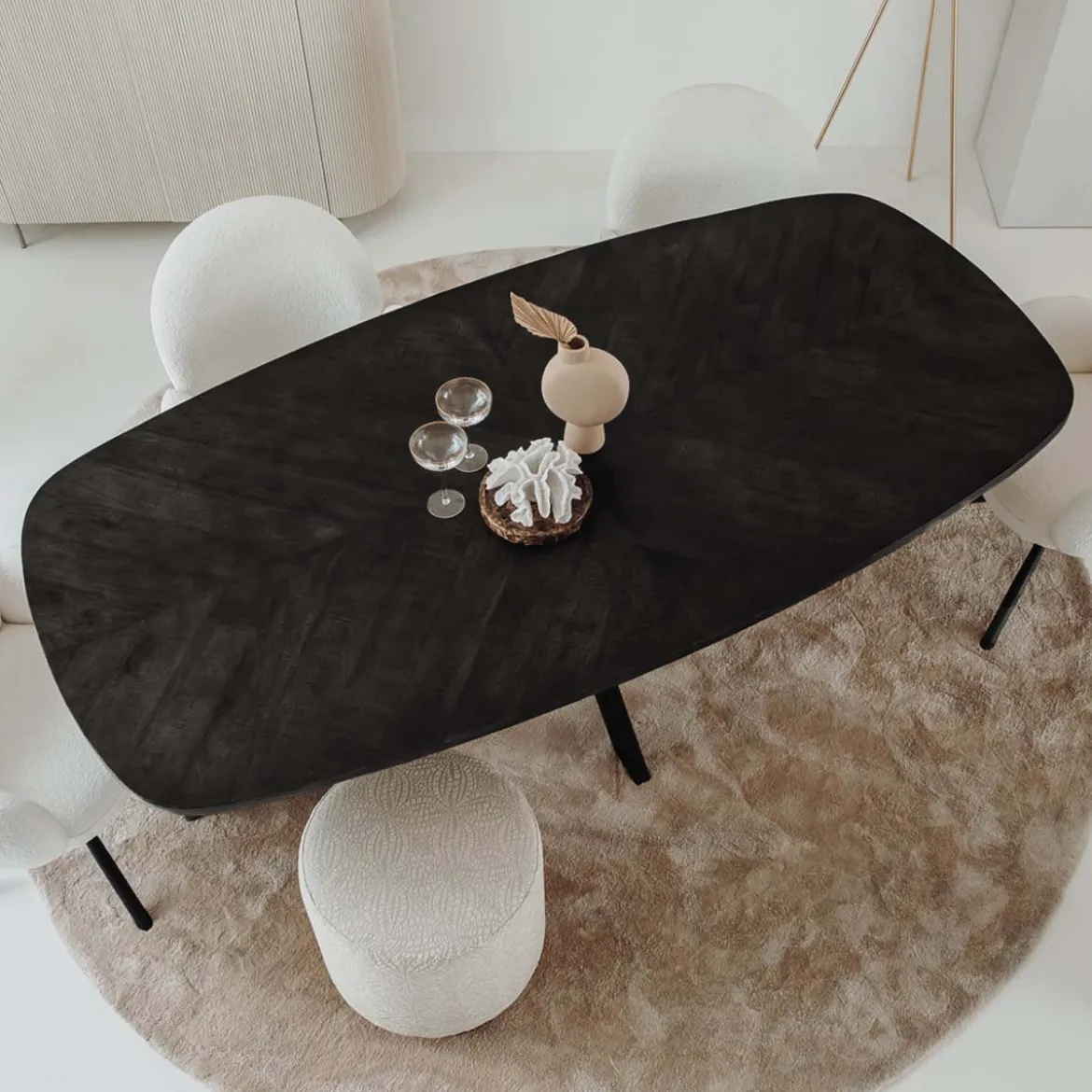 Ovale eettafel zwart mango - Tower Living Silvi
