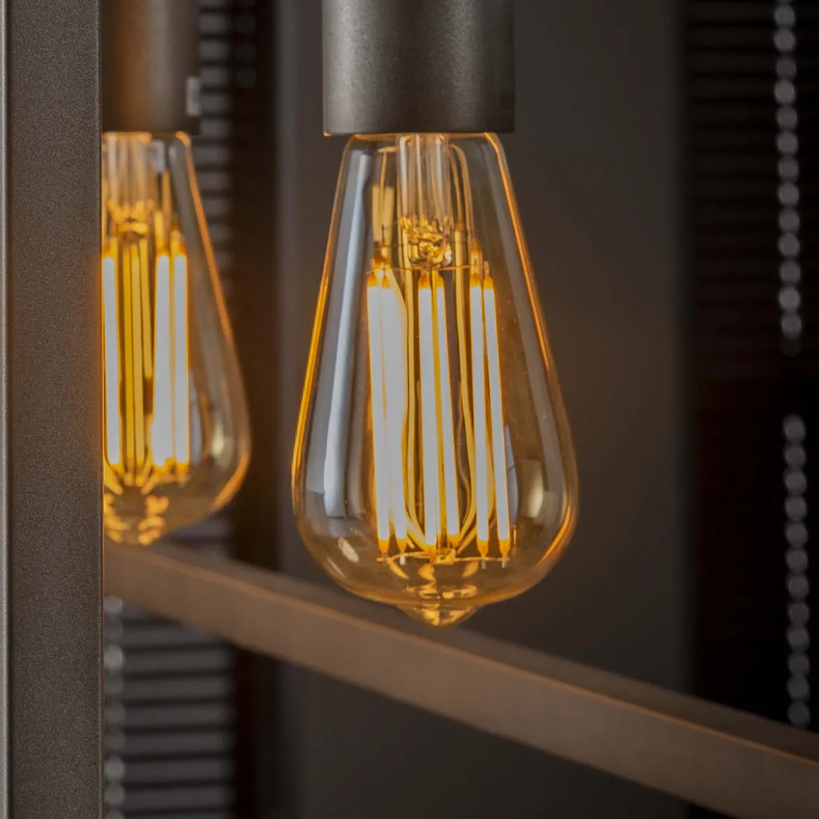 Peervormige kooldraad LED-lamp - Santa Rustiek ST64