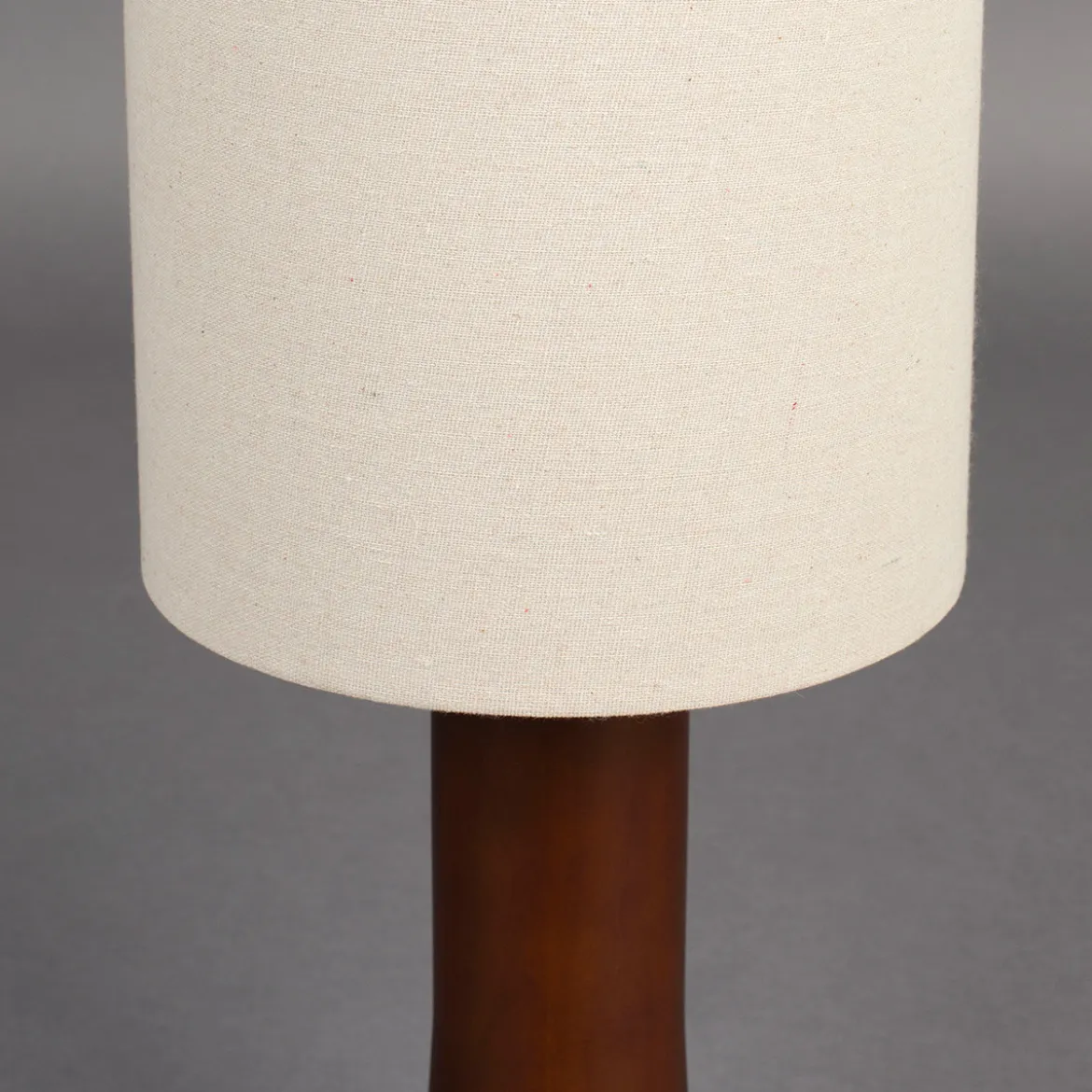 Retro design tafellamp walnoot - Dutchbone Jones