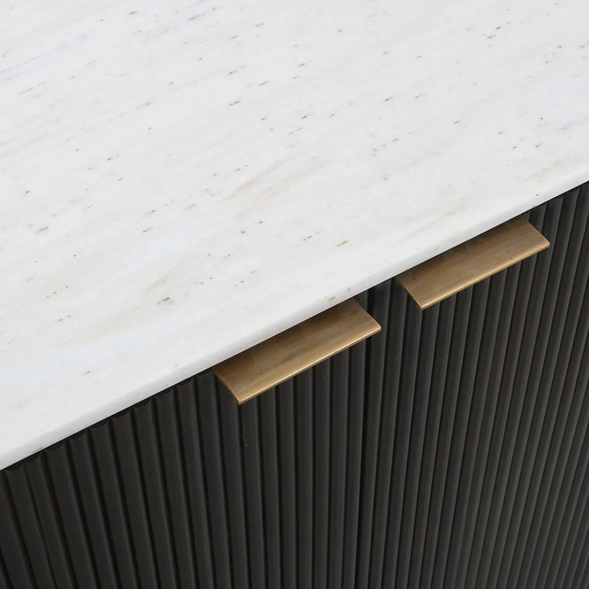 Ribbel dressoir met marmer - Richmond Interiors Mayfield