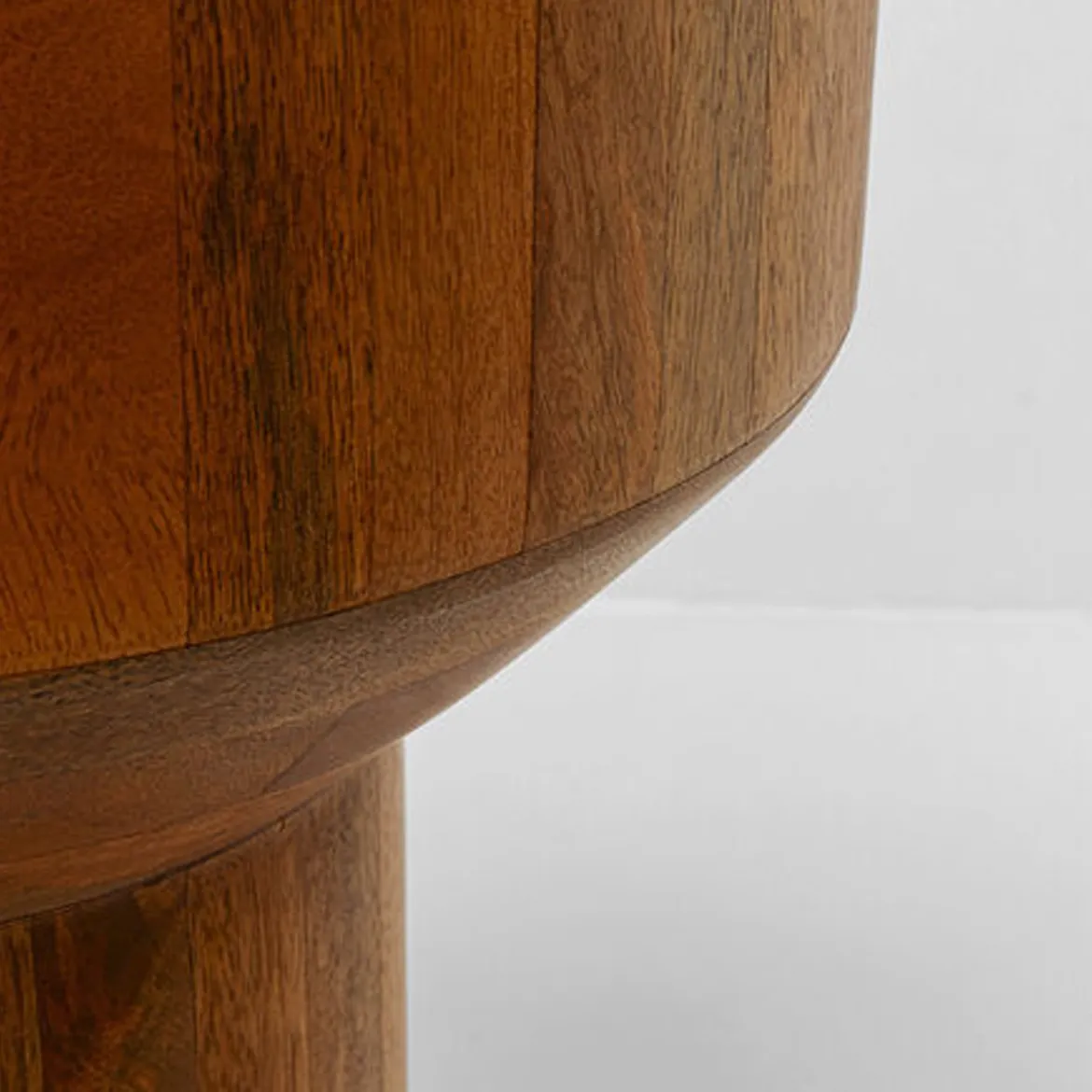 Ronde bijzettafel mangohout 35 cm - Kare Design Tessa