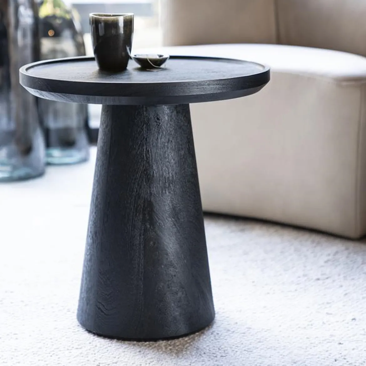 Ronde bijzettafel zwart mangohout - Eleonora Ron