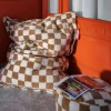Ronde poef teddy met vakjes Almond Creme - Fatboy Point Chess
