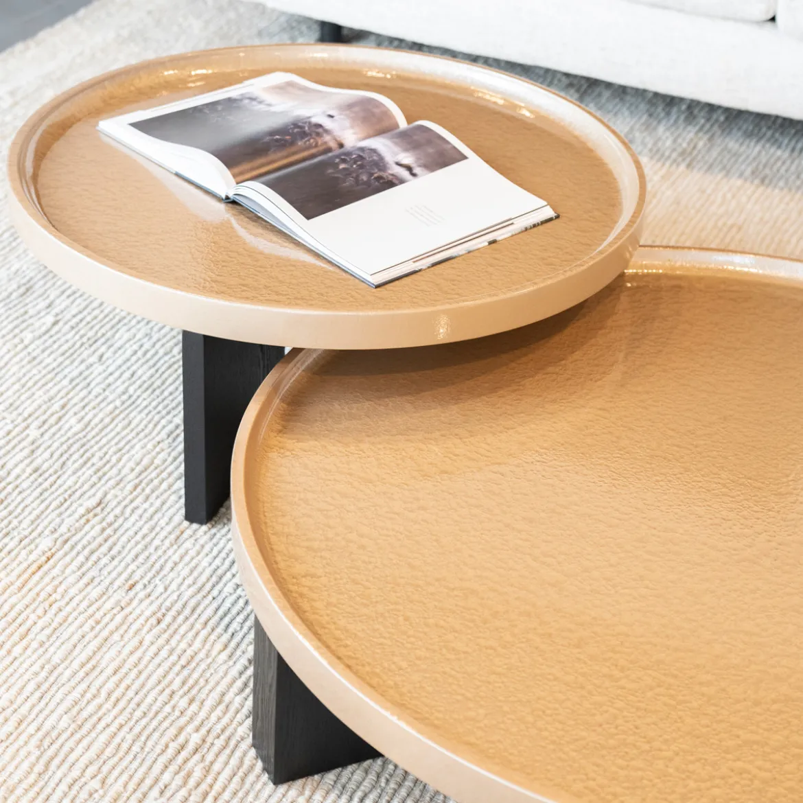 Ronde salontafel geglazuurd - Eleonora Mayson
