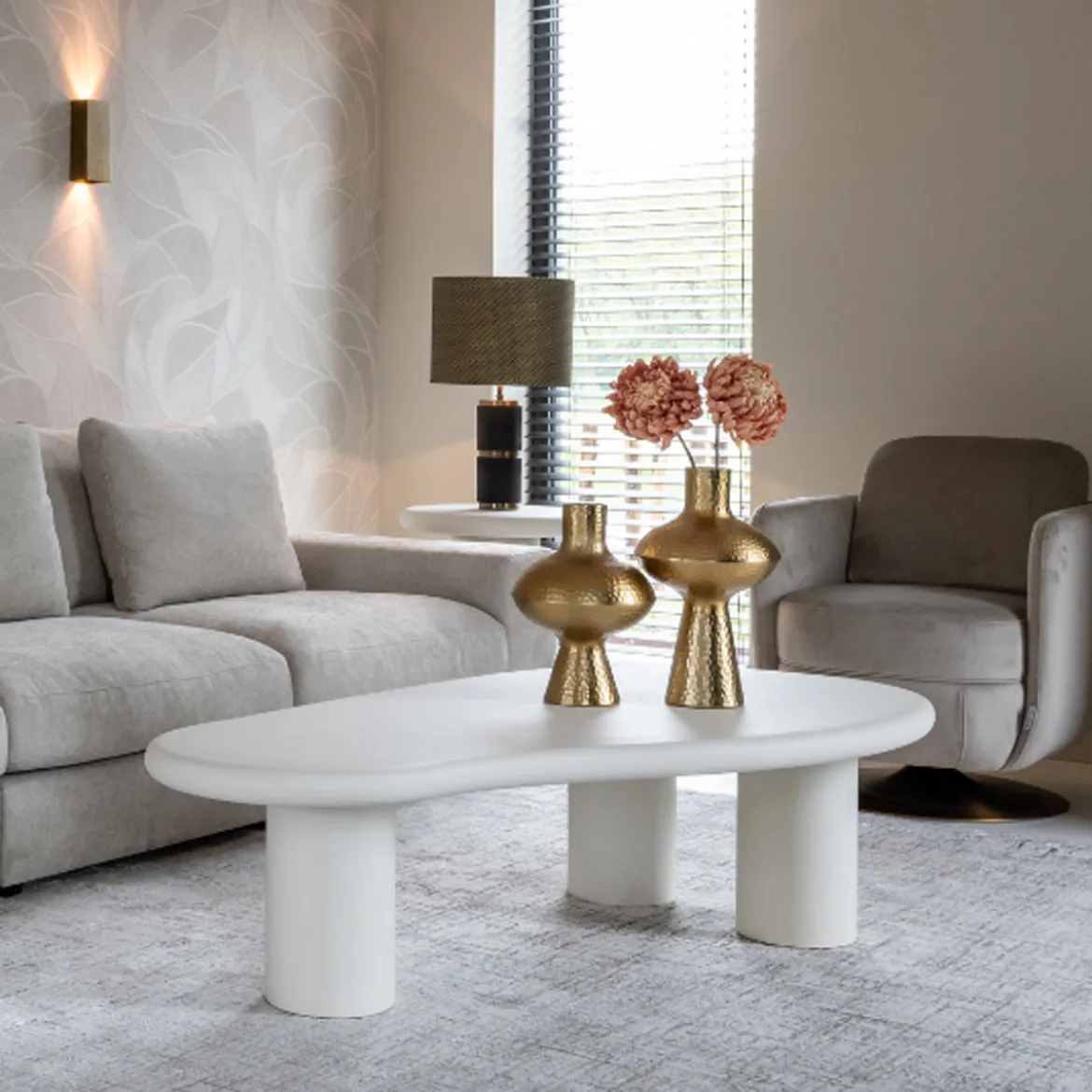 Salontafel wit organische vorm - Richmond Interiors Bloomstone