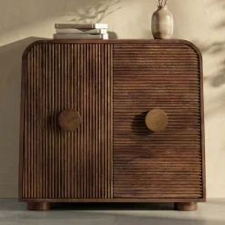 Smal dressoir hout met ronde hoeken - Bodio Matala