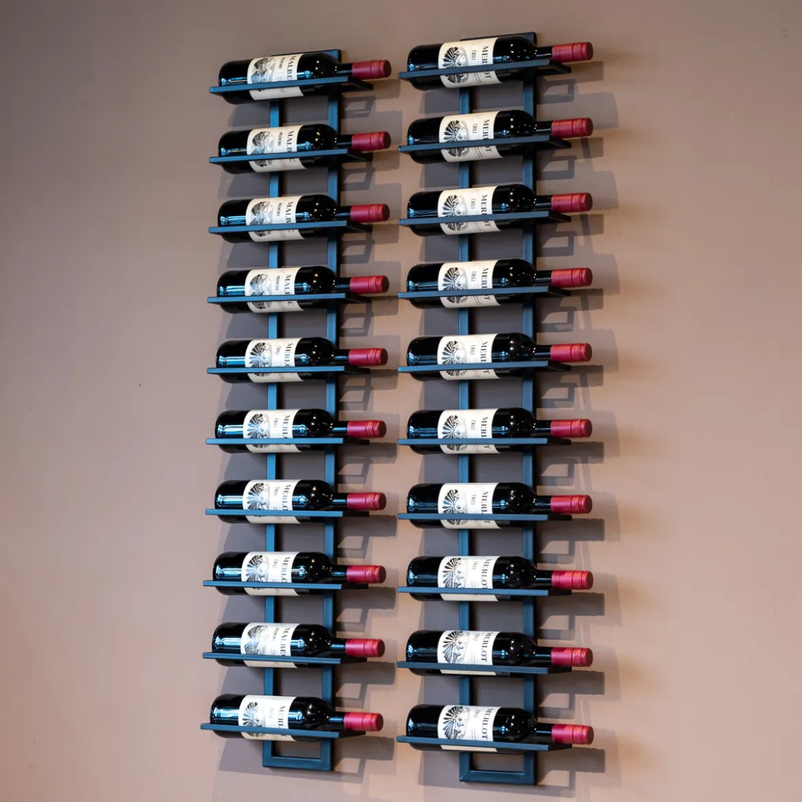 Stalen wijnrek muur - Bodio Reserva 10