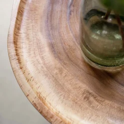 Suar hout bijzettafel rond - Must Living Plato
