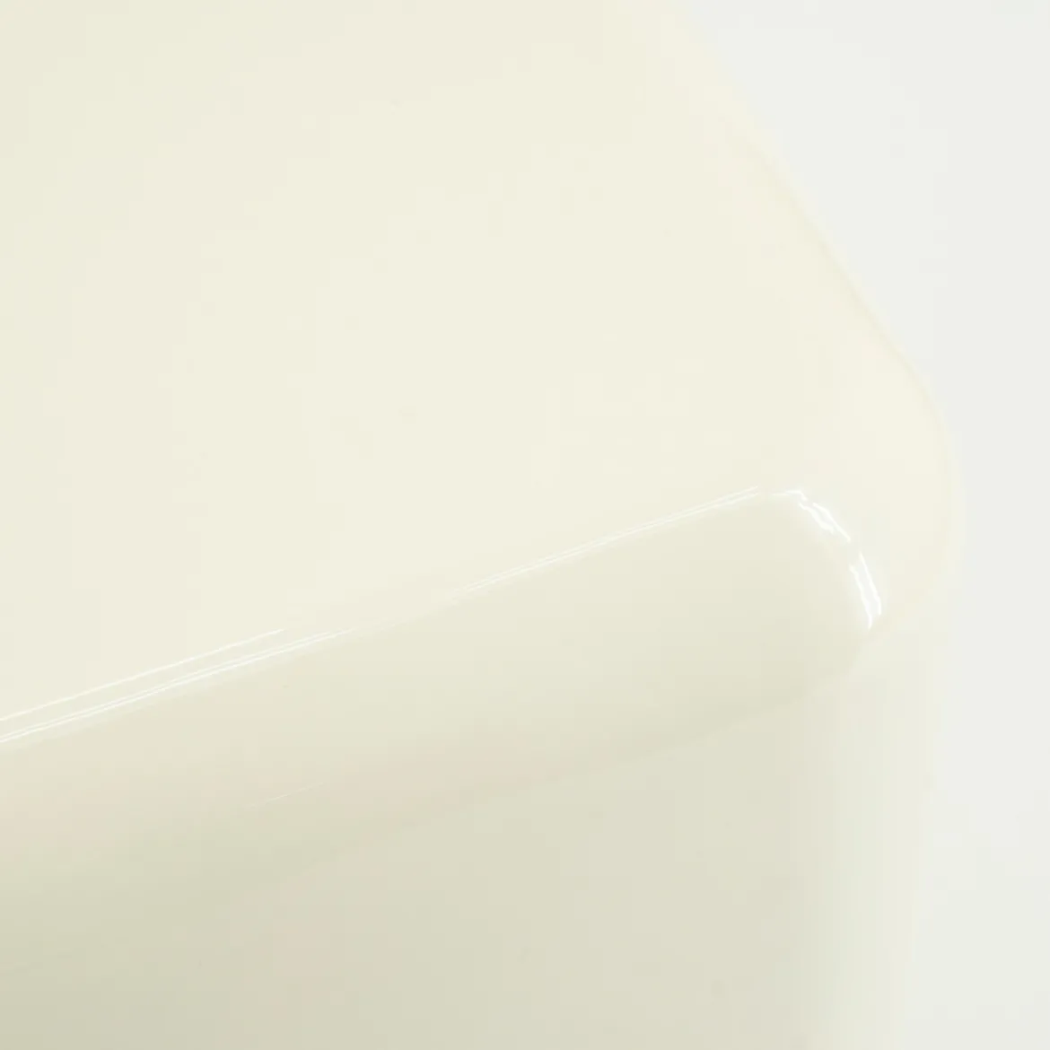 Tafeltje glanzend beige - By-Boo Dixon
