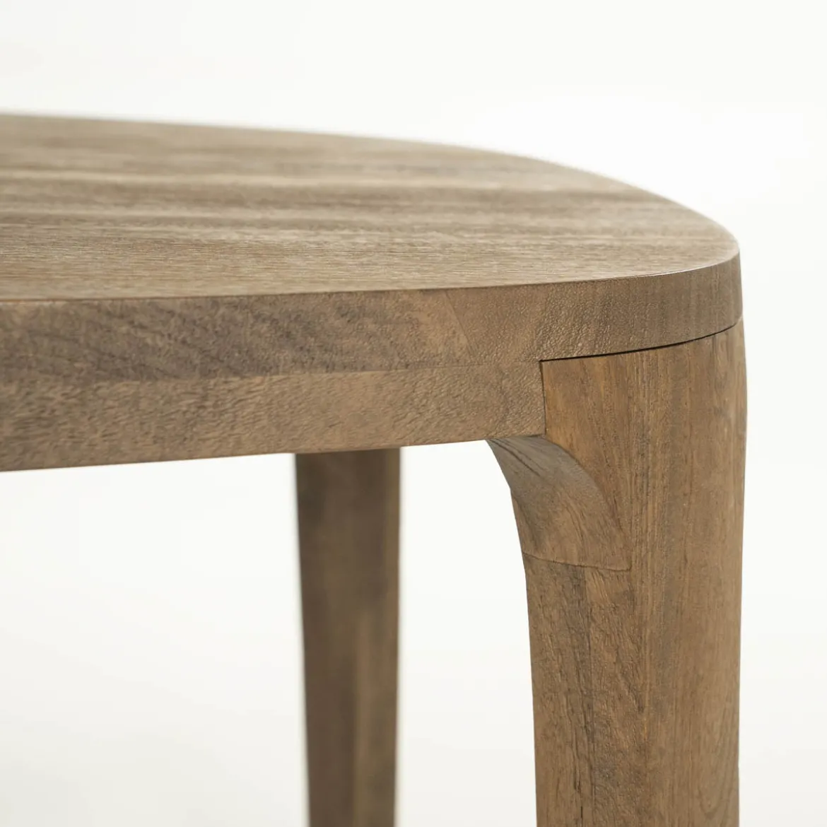 Unieke eettafel hout organisch - Eleonora Taylor