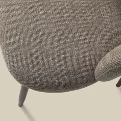 Walnoot eetkamerstoel met ronde rug beige - Bodio Maeve