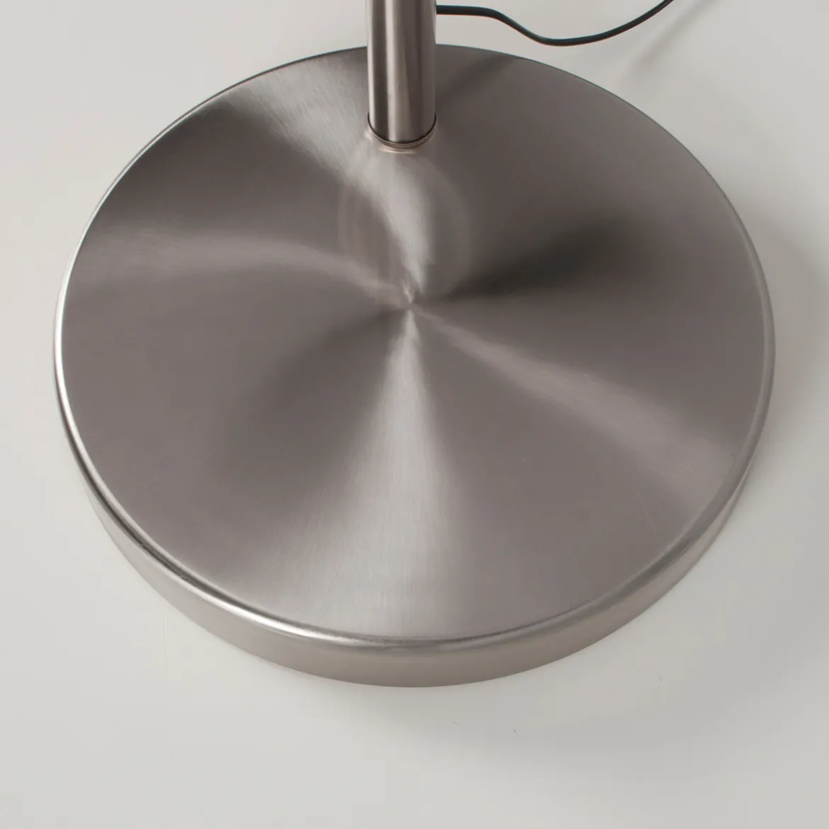 Zilveren minimalistische booglamp - Lavis Metal Bow