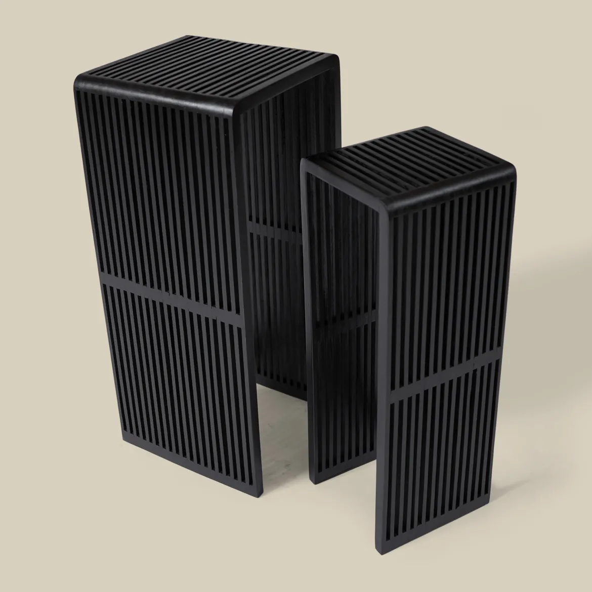 Zuilen set teak latjes zwart - Bodio Teak Slats