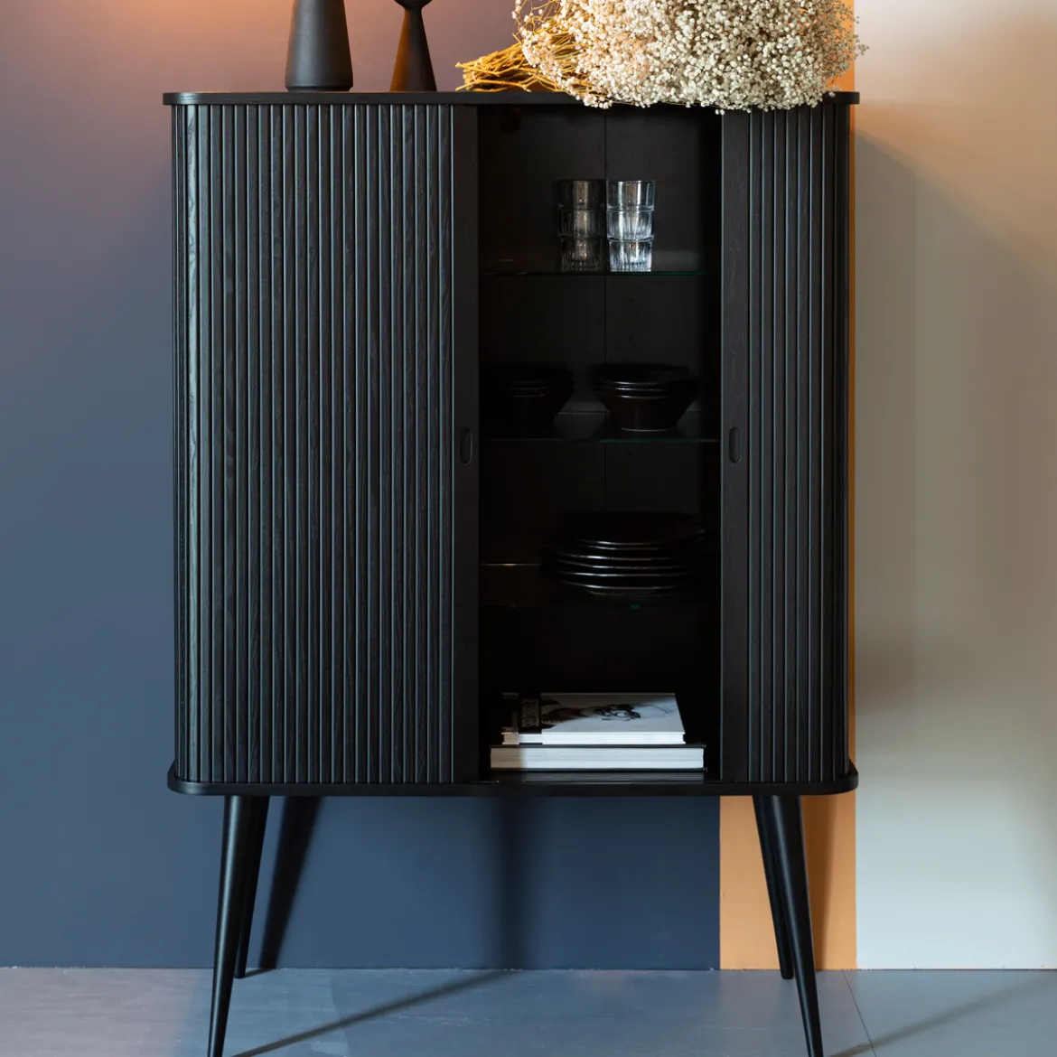 Zwarte design wandkast - Zuiver Barbier Black