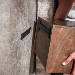 Zwevend nachtkastje met open vak - Giani Carve